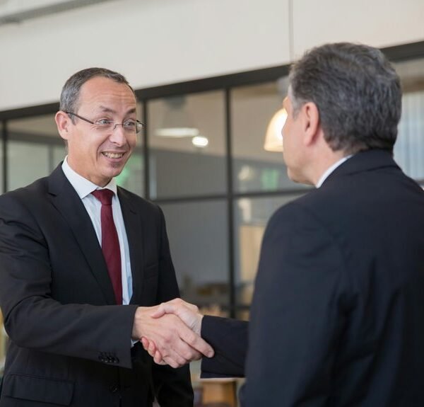 reliable business web network